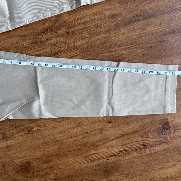 Banana Republic - Picture 4 of 7